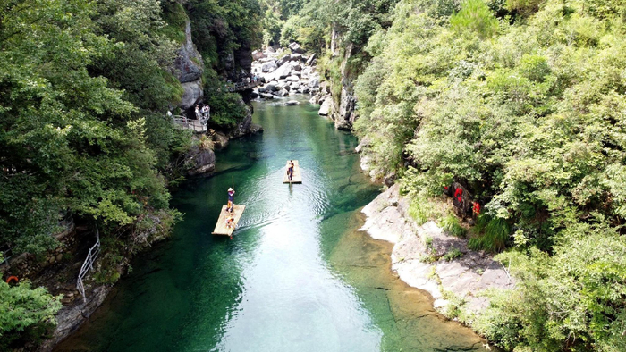 石台县牯牛降景区龙门潭。