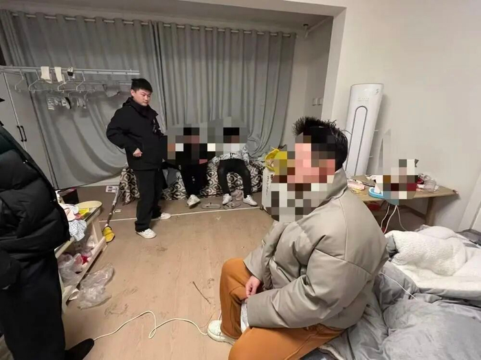 警方抓捕犯罪嫌疑人现场。（金昌市公安局金川分局供图）