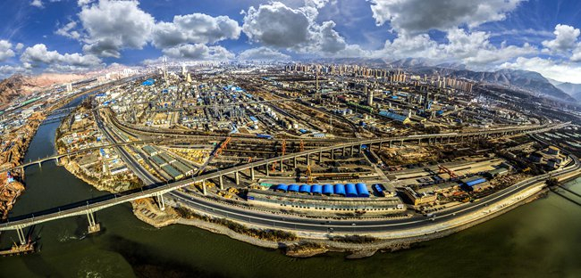兰州石化助力地方经济发展驶入快车道。