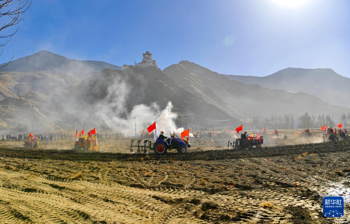 这是山南市乃东区门中岗社区春耕仪式现场（2022年3月16日摄）。新华社记者 张汝锋 摄