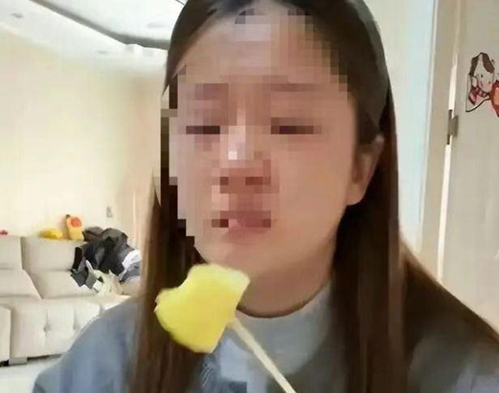 所谓“孕妇花200元买水果”事件的视频截屏