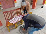 夫妇银行取款40万要交给“安全专员”，警方劝说5小时还喊回两人儿子才醒悟被骗