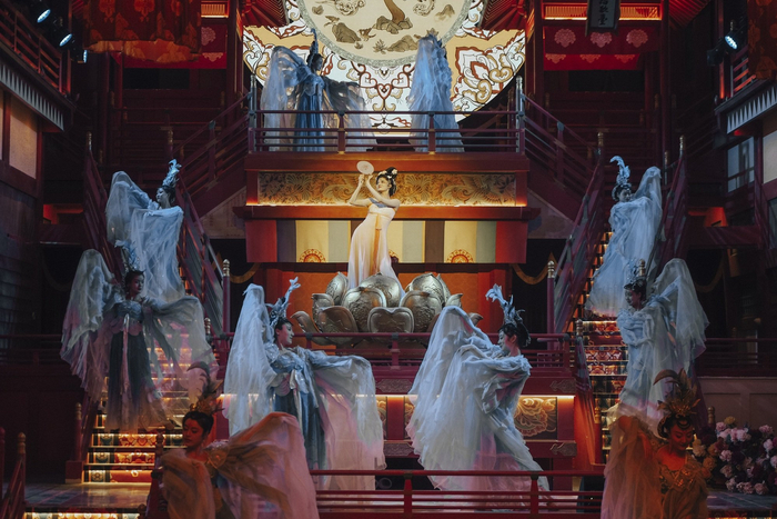 陕西热门文旅项目长安十二时辰主题街区特色演出（央广网记者  侯凯奇  摄）