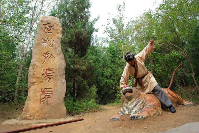 景阳冈旅游区武松打虎处 图片来源：阳谷县文化和旅游局