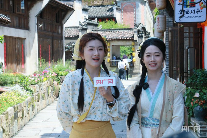 4月30日，央广网记者走进婺源弦高城（央广网发  肖江峰  摄）