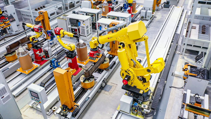 自动化设备正在进行无人化高效作业（西咸新区供图）