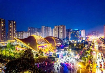 富顺夜景。富顺县委宣传部供图