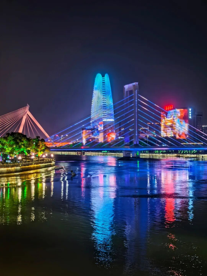 三江口夜景。