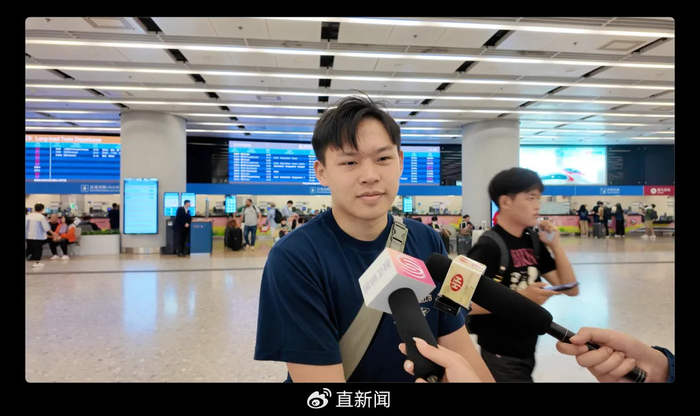准备前往东莞的香港市民林先生。（鞠文睿（实习）/摄）