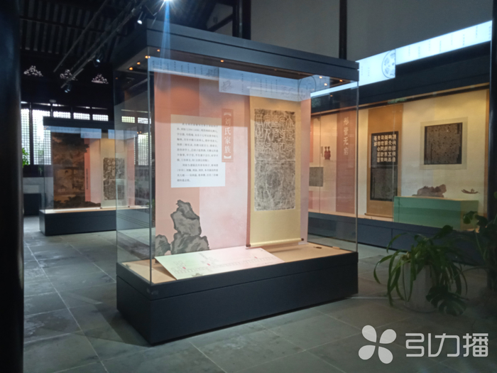 苏州碑刻博物馆正在展出的馆藏女性墓志铭拓片展。苏报融媒记者 朱执竞/摄