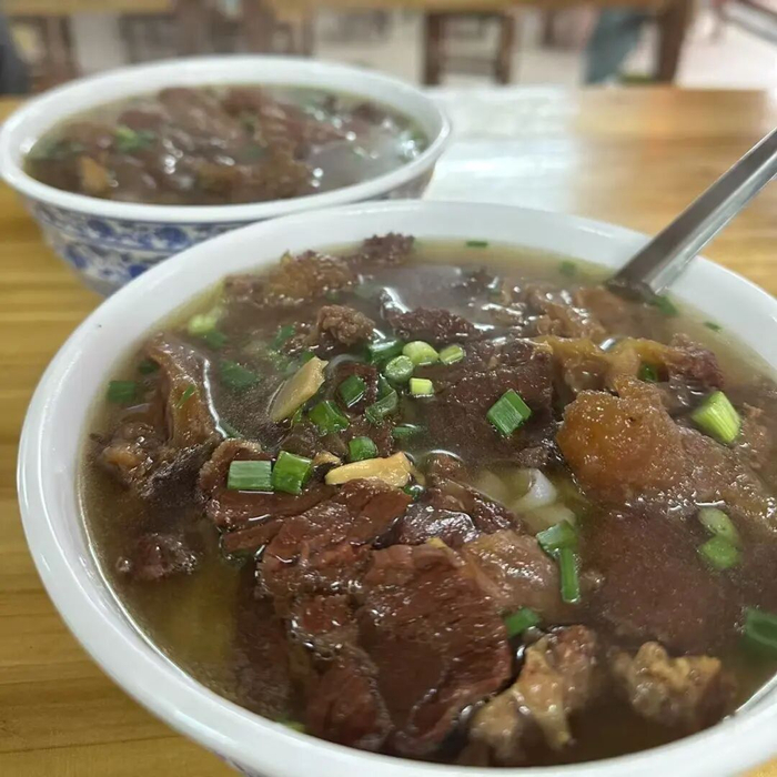 记者 唐梅艳 摄