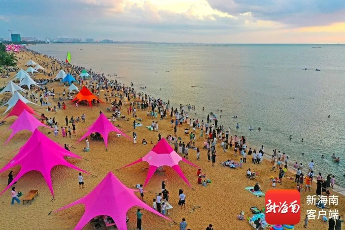 海口荣山寮海边沙滩。南海网、南国都市报记者 汪承贤 摄