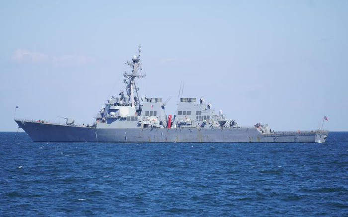 资料图：2025年2月，在东京湾近海的美国海军DDG-79“希金斯”号导弹驱逐舰