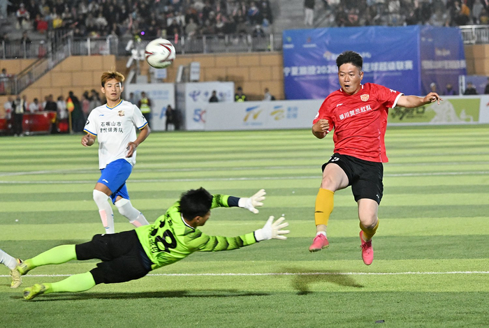 银川队67号史庆山进球瞬间。