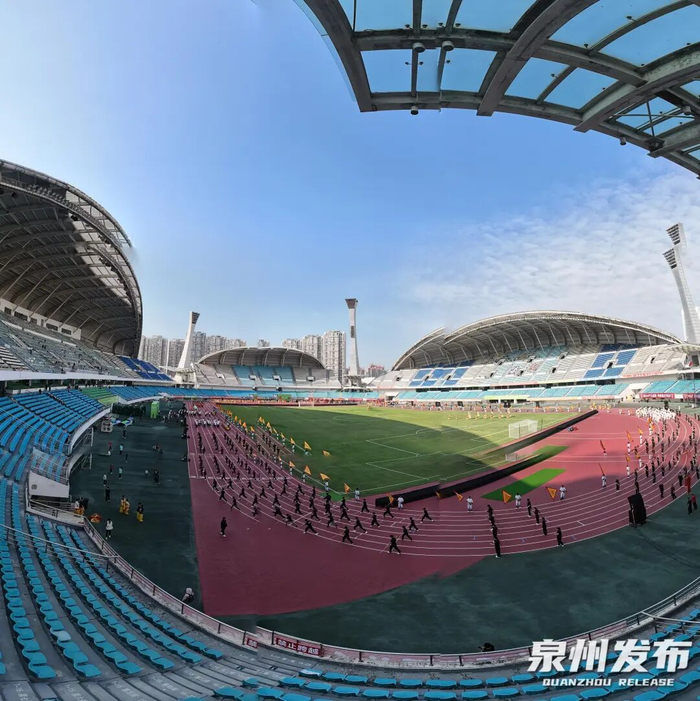 泉州市海峡体育中心体育场全景（吴宗宝 张九强