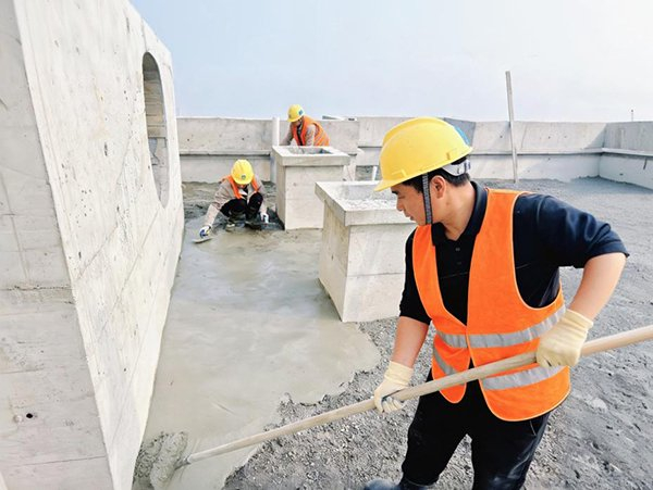 建设者加快北小营棚户区改造项目建设。受访者供图
