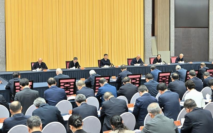 △2026年4月30日，习近平总书记在上海出席加强基础研究座谈会并发表重要讲话。