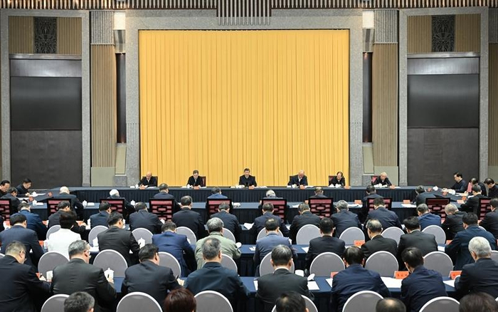 △2026年4月30日，习近平总书记在上海出席加强基础研究座谈会并发表重要讲话。