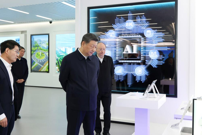 △2026年2月9日，习近平总书记在北京亦庄国家信创园考察。