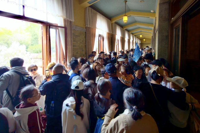 伪满皇宫博物院人潮涌动（央广网发  伪满皇宫博物院供图）