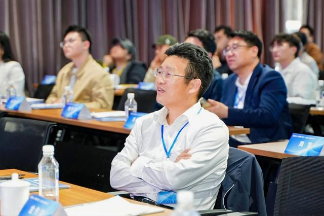 黄万华积极“攒局”，希望搭建平台，撮合更多订单。 受访者供图