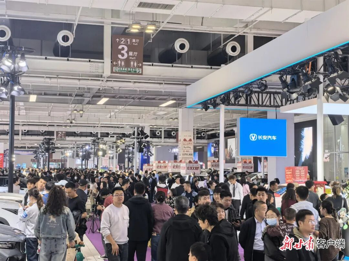 兰州五一国际车展。本文图片由新甘肃·甘肃日报记者王占东 摄