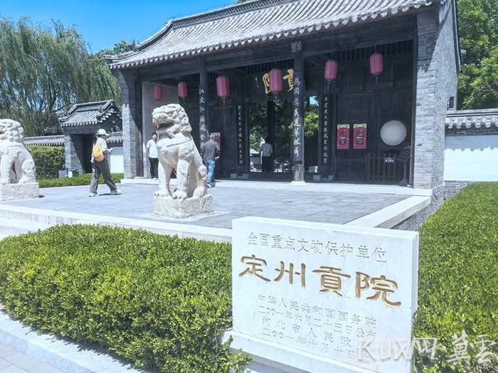 “五一”假期，众多游客来到定州贡院沉浸式体验科举考试场景。长城网·冀云客户端记者 吴新光 摄