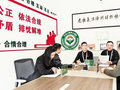 带领老班长巧解基层纠纷