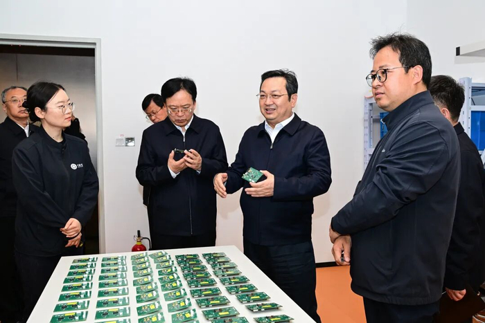 张国华调研雄安新区农业科技发展、重点项目建设运营和安全生产工作。雄安媒体中心王伟倩摄