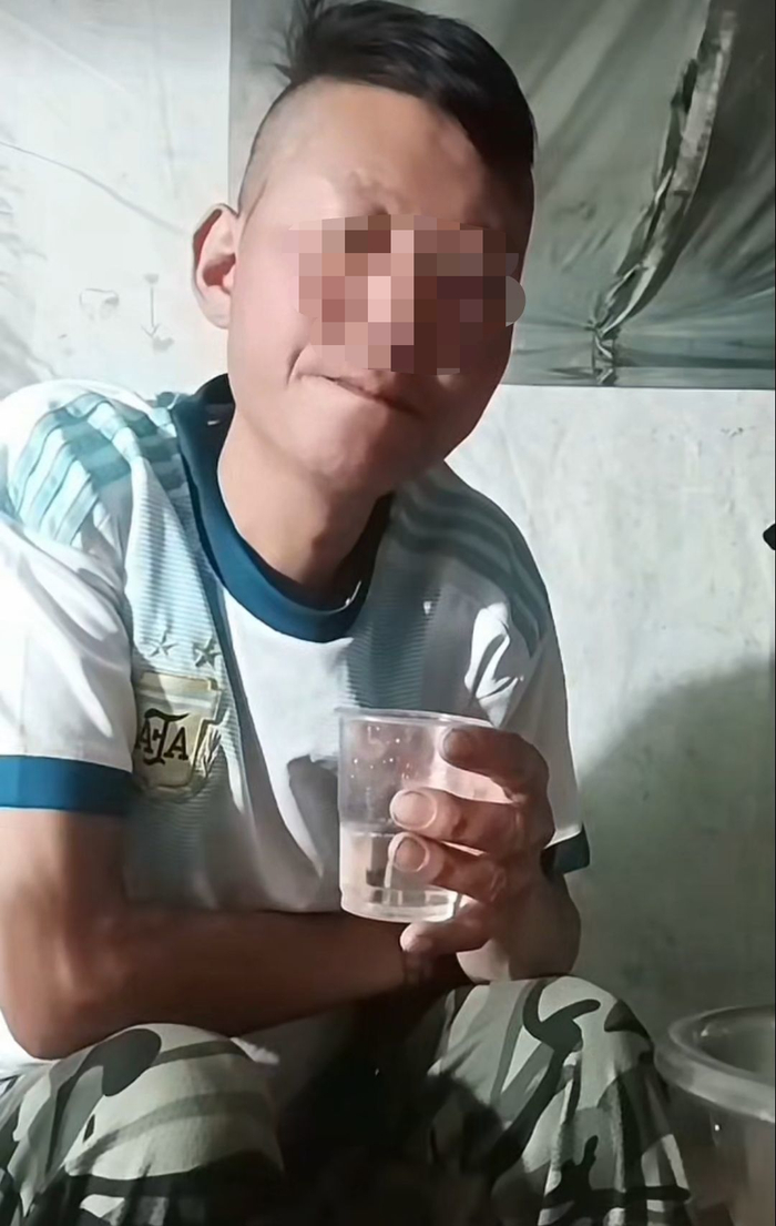 　郭某华发布喝酒视频（来源：当事人账号）