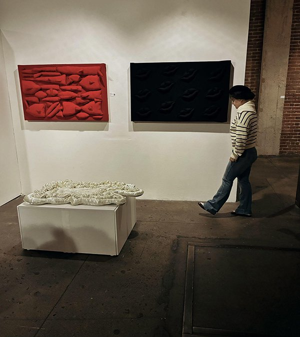 图:吴晓晓在Ellsworth Artist Residency 艺术展