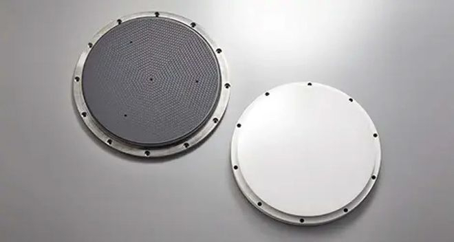 图丨TOTO 的静电吸盘产品（来源：TOTO）