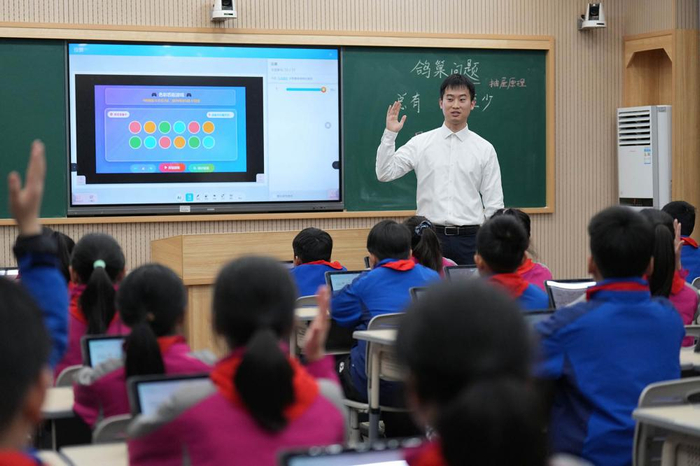 图片来源：新华社