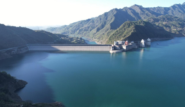 紫坪铺水库