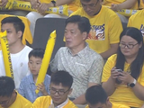 心系老东家！广东生死战面对北京 功勋老帅李春江现场助威