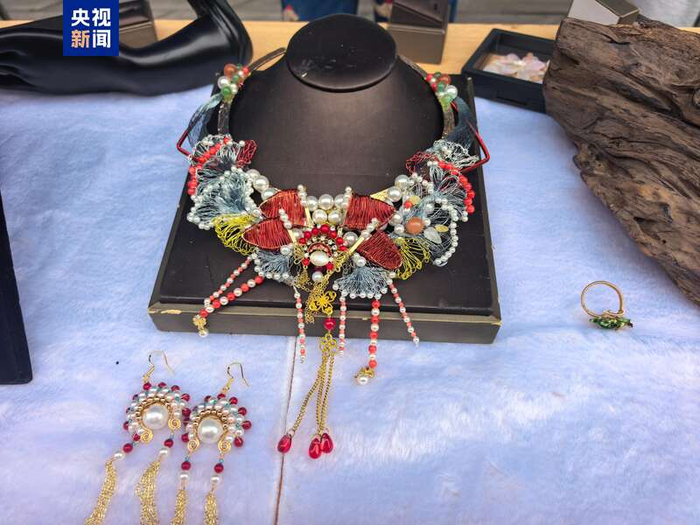 △粤剧主题元素手工饰品