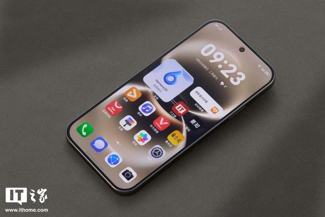 ▲ IT之家开箱：华为畅享 90 Pro Max 实拍图赏