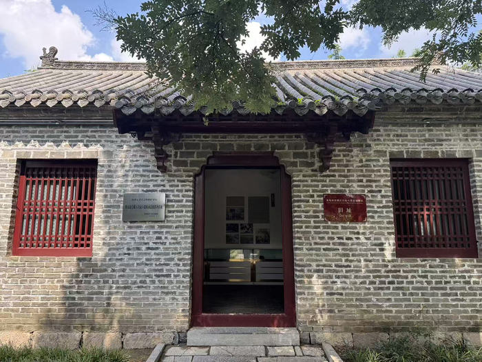 （土山古镇关帝庙内淮海战役碾庄圩战斗粟裕指挥所旧址）