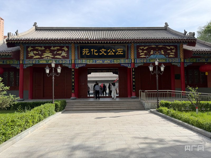 新疆哈密市左公文化苑  （央广网记者丁安  摄）