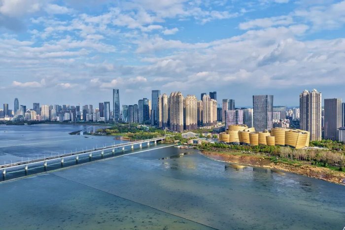 武汉城市景观。图源：摄图网