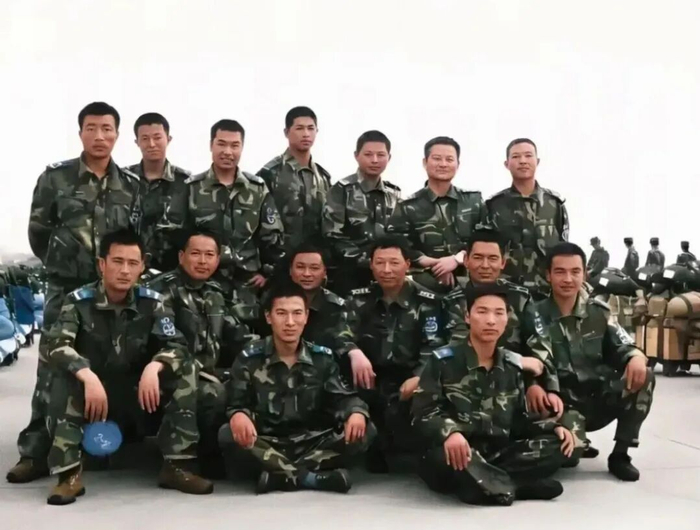跳伞十五勇士2008年合影