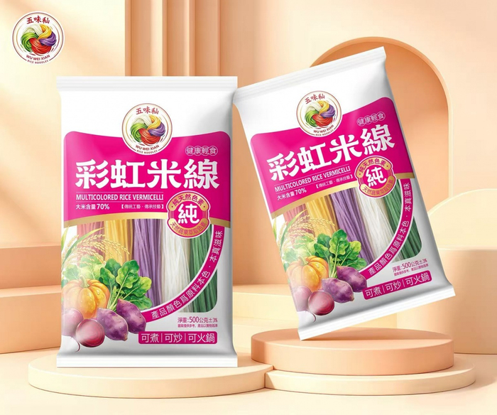 柳州妹韦晴雯把柳州螺蛳粉带到了台湾岛，图为韦晴雯生产的即将上市的米粉米线产品。韦晴雯供图