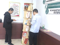 太暖心！霍州煤电辛置矿理发室里藏着“微型图书馆”