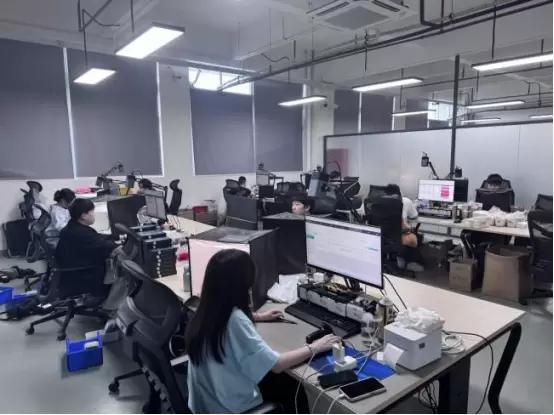 人人租工作人员检测入库租用设备