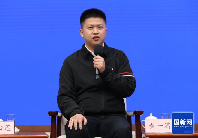 顺丰科技高级运筹优化算法工程师黄一潇。图片来源/国新网