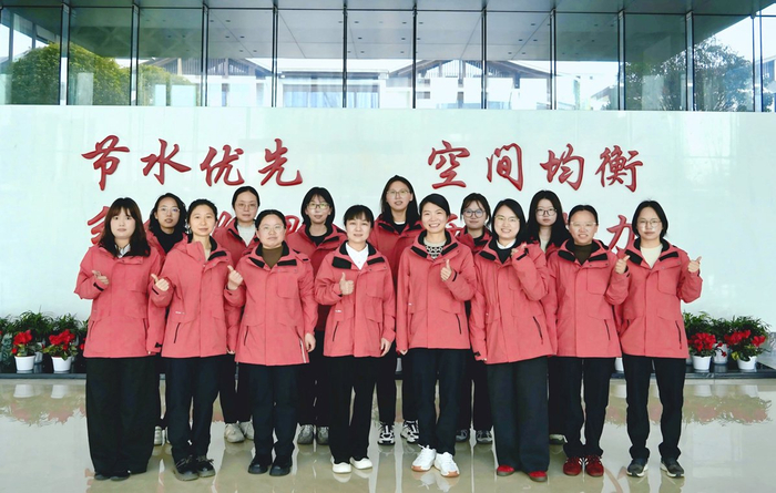 项目团队女性成员合影。受访者供图