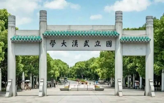 ▲武汉大学正式取消社会公众进校预约制度。图/湖北日报