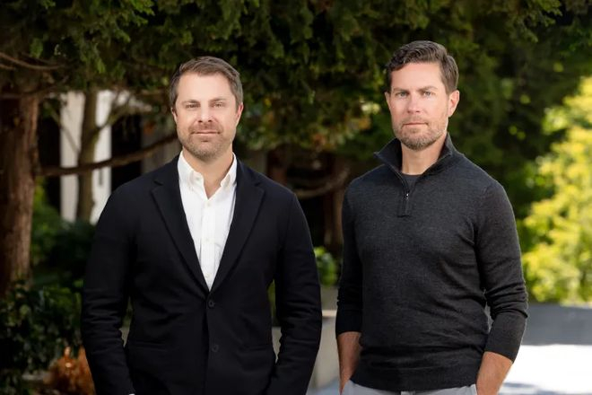 图 | Dan Wright（左）和 Jon Runyan（右）（来源：X）