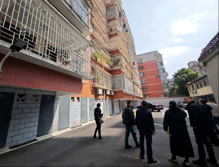 专项工作组在福州市鼓楼区现场检查。受访单位供图