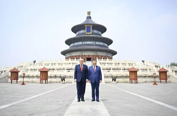 中美元首参观天坛。